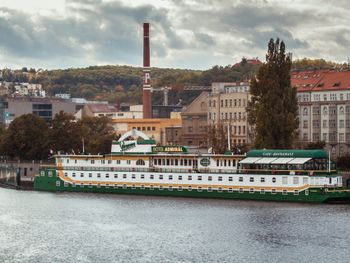 4 Tage im Hotelboot - Prag zu Wasser und zu Land