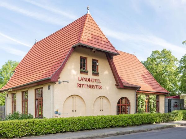 3 Tage Glühweinduft & Weihnachtszauber - 2 Nächte Landhotel Rittmeister in Rostock, Mecklenburg-Vorpommern inkl. Halbpension