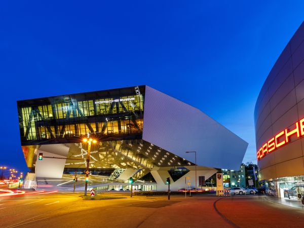 Auto-Stadt Stuttgart – Das Porsche-Erlebnis – 5 Tage, Baden-Württemberg inkl. Frühstück