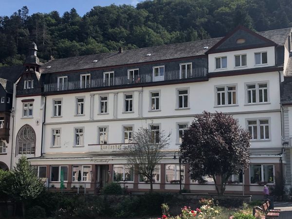 Thermen- und Wellnessurlaub in Bad Bertrich - 4 Tage Kurhotel Quellenhof, Rheinland-Pfalz inkl. Frühstück