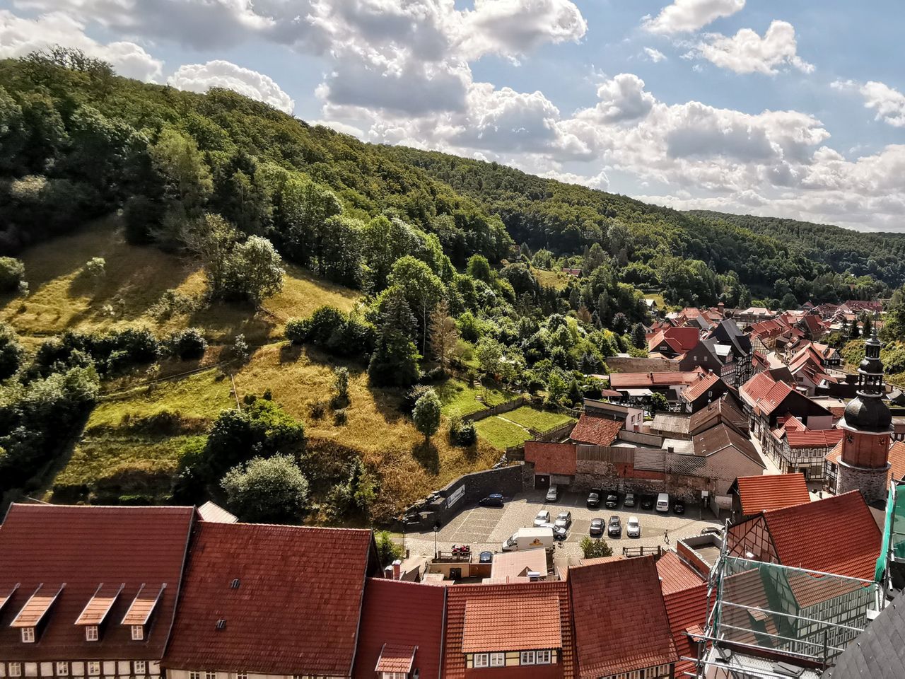 durch den Schnee-verzauberten Harz