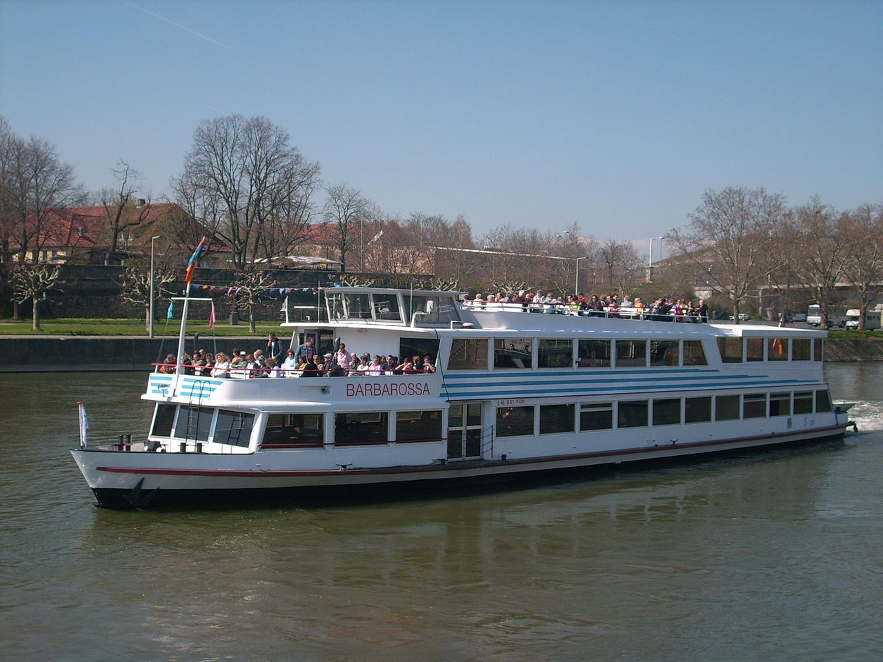 Bayern erleben - Main-Flußfahrt in Würzburg