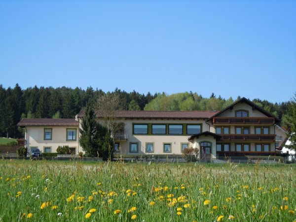 Aktionspackage - Verwöhntage für Sparfüchse (7 Tage) in Weiding bei Cham, Bayern inkl. Frühstück