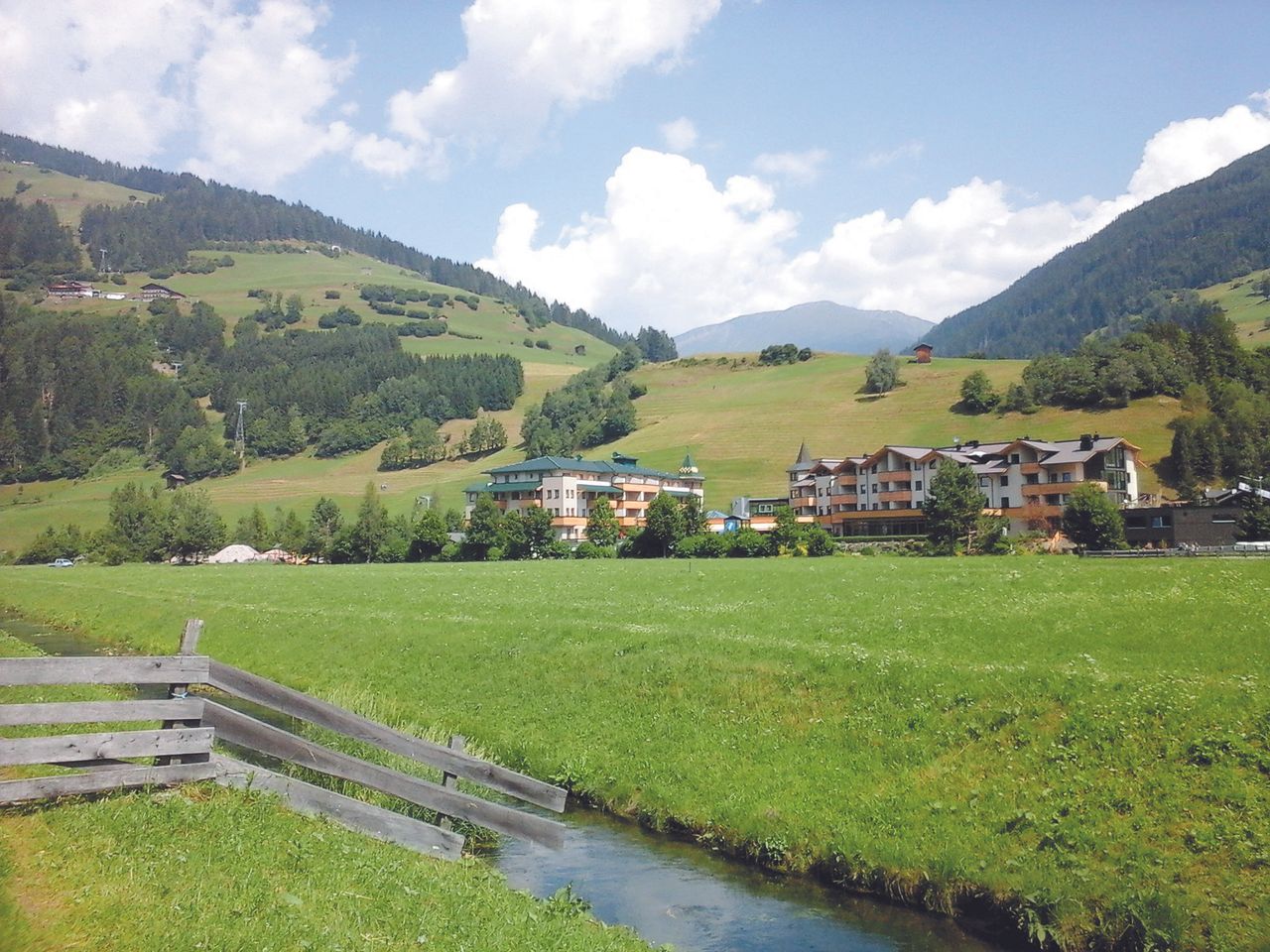 Auf der Sonnenseite Tirols - Wellness und Kulinarik