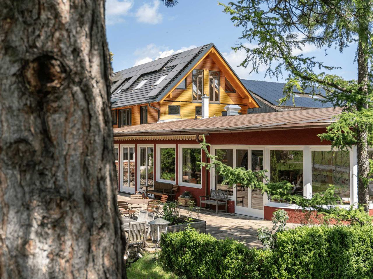 Im Einklang mit der Umwelt: Bio-Resort in den Alpen