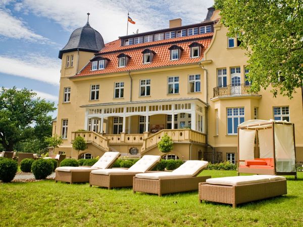 Auszeit im Schlosshotel – 7 Tage in Kuhlen-Wendorf, Mecklenburg-Vorpommern inkl. Halbpension