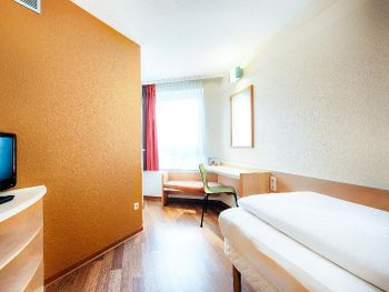 9 Tage im ibis Düsseldorf City Hotel