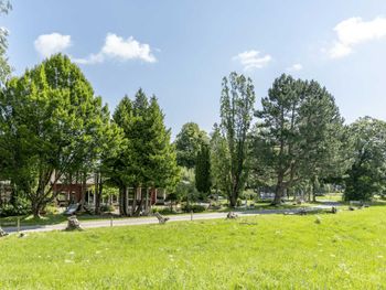Im Einklang mit der Umwelt: Bio-Resort in den Alpen