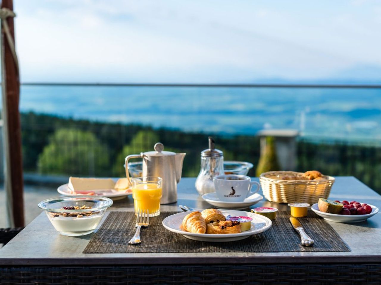 8 Tage Im Herzen des Waadtländer Jura mit Frühstück