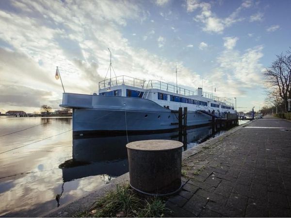 3 Tage echtes Seefahrerfeeling an der Nordseeküste ARCONA – Hostel on the Water in Wilhelmshaven, Niedersachsen inkl. Frühstück