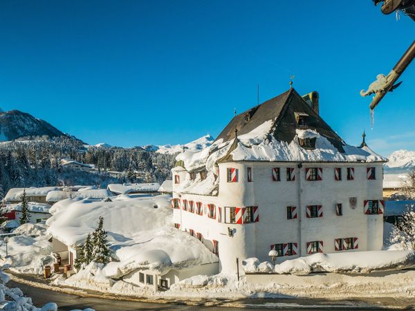 2 Tage Wellnessurlaub im Tiroler Schlosshotel in Fieberbrunn inkl. Halbpension Plus