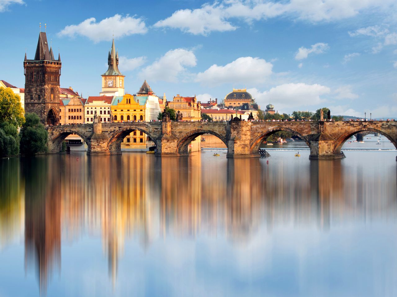 Städte- und Wellnessreise über den Dächern Prags