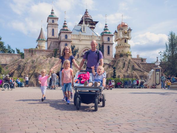 Familienzeit im märchenhafteste Freizeitpark Europas in Kaatsheuvel inkl. Frühstück