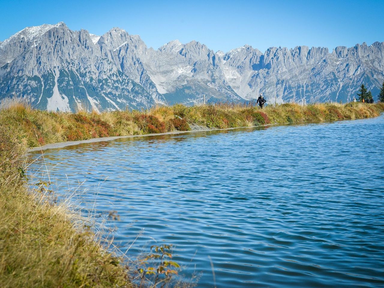 Grüner Stern - AlpenSchlössl Bergdoktor-Mercedes