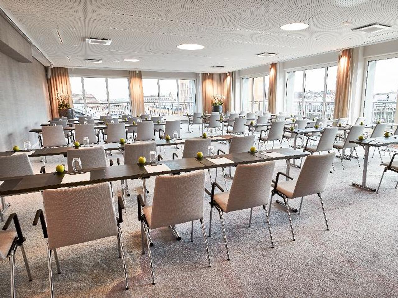 Hansestadt erkunden im Steigenberger Hotel Hamburg